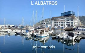 L' ALBATROS vue sur le port